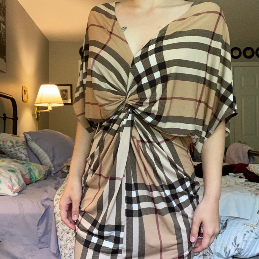 Lovely day Burberry style dress